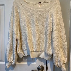 Super cozy, light weight free people sweatshirt
